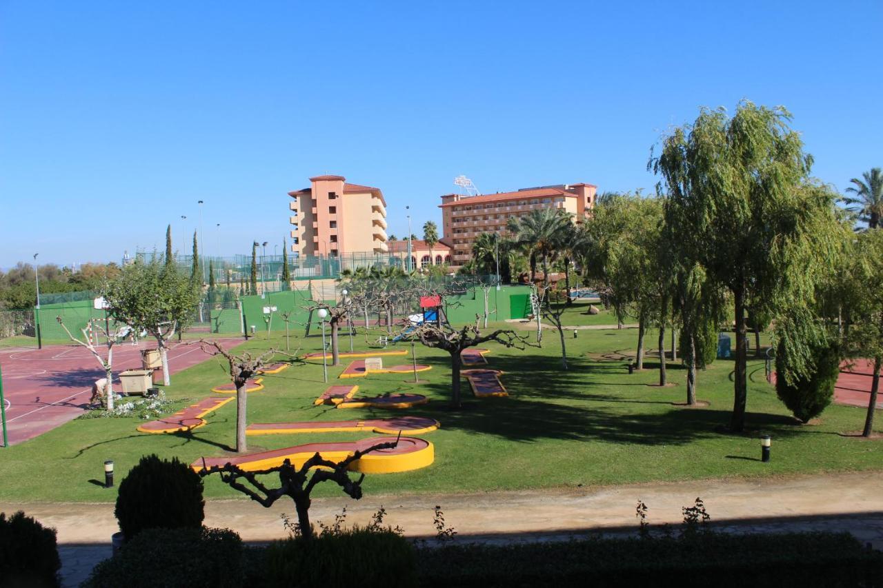 Los Juncos De Pineda Park Salou Exterior photo